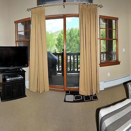 Lodge At Brookside Avon Village Номер фото