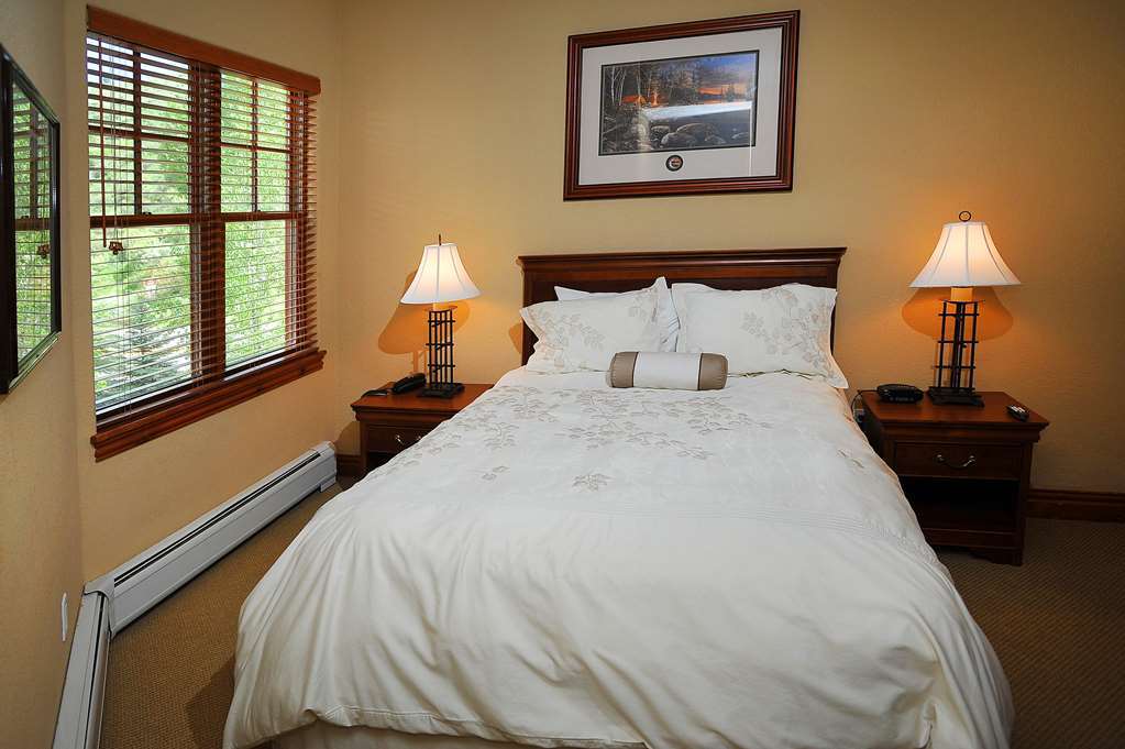 Lodge At Brookside Avon Village Номер фото