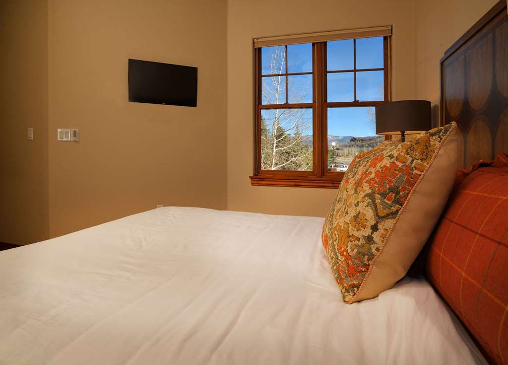 Lodge At Brookside Avon Village Номер фото