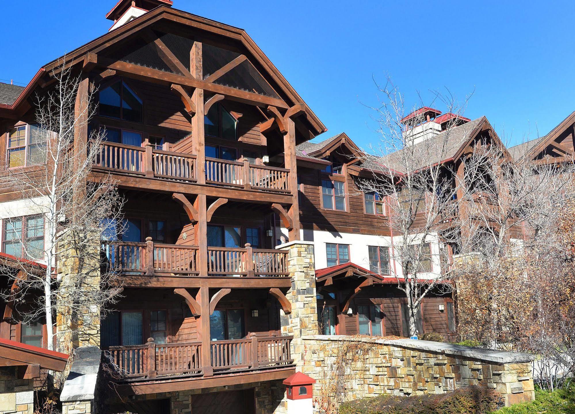 Lodge At Brookside Avon Village Экстерьер фото