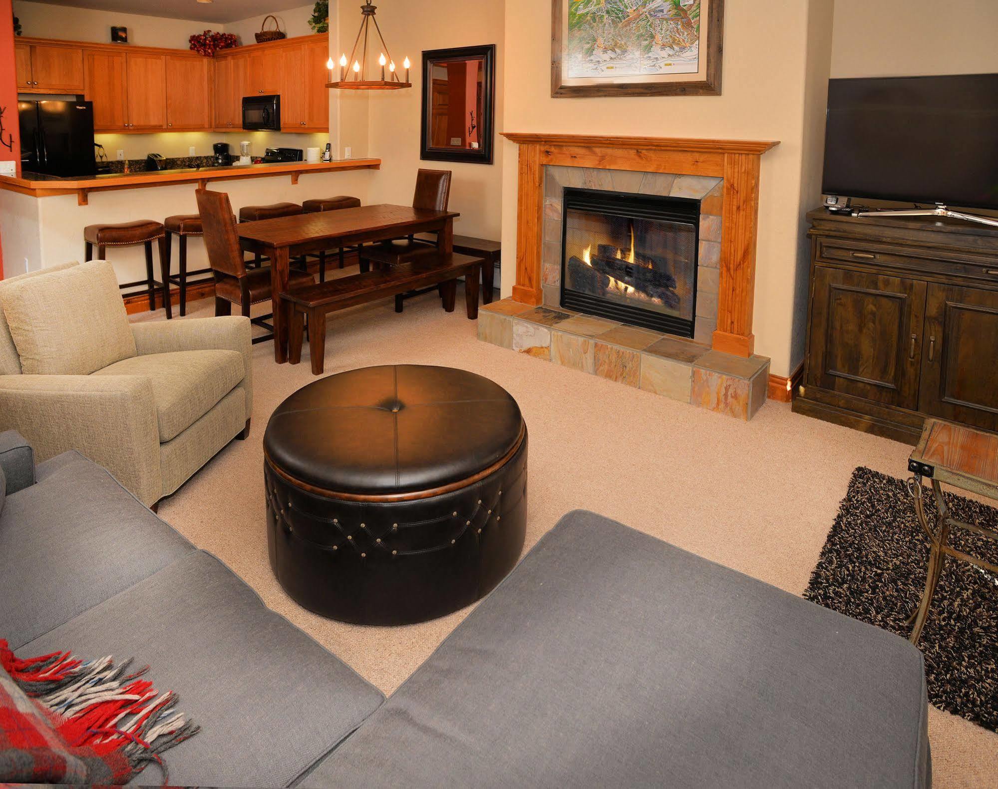 Lodge At Brookside Avon Village Экстерьер фото