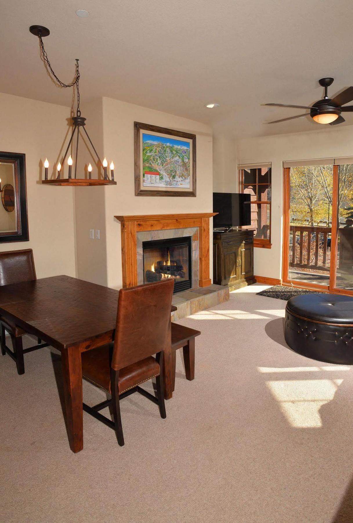 Lodge At Brookside Avon Village Экстерьер фото