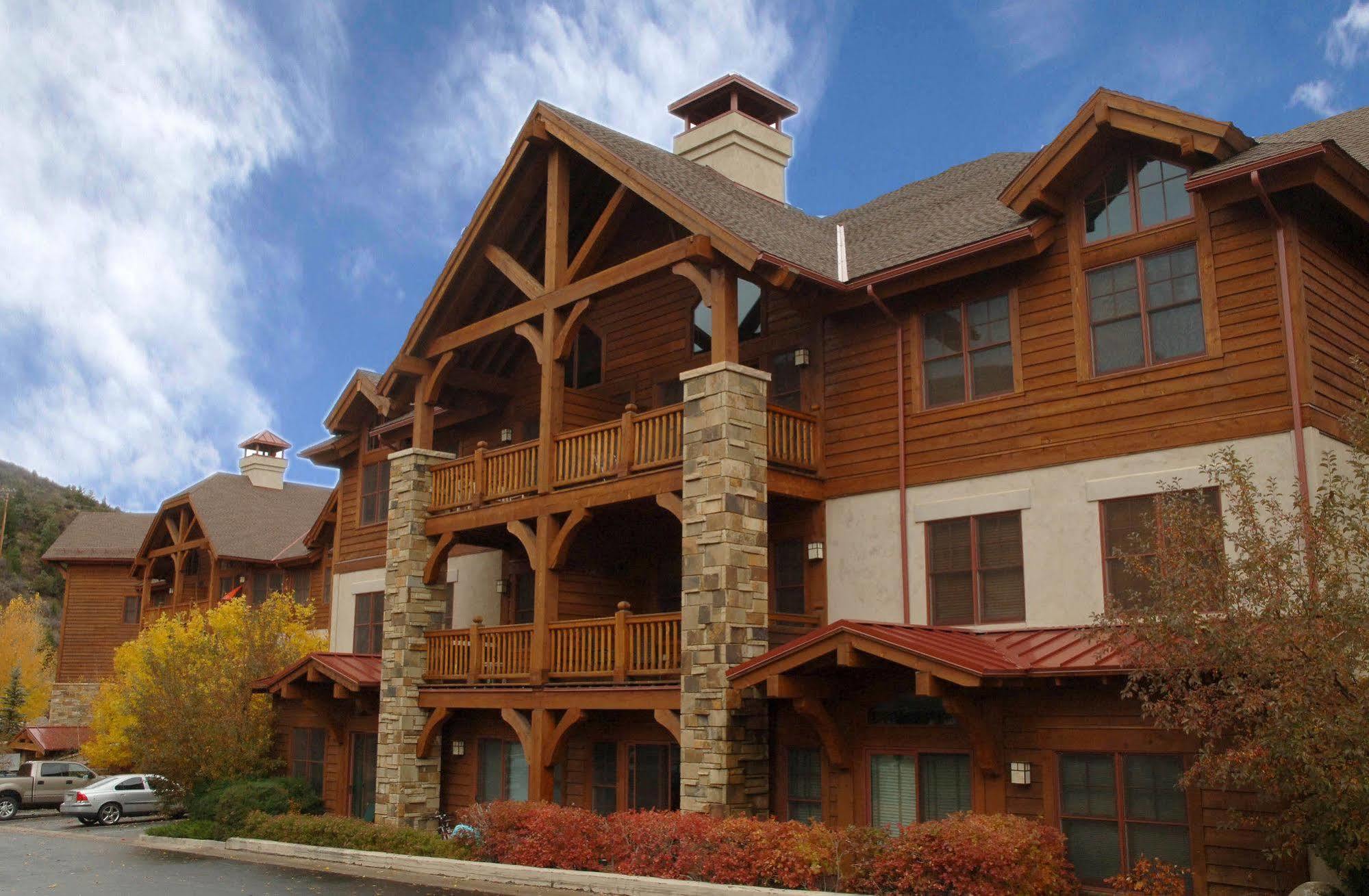 Lodge At Brookside Avon Village Экстерьер фото