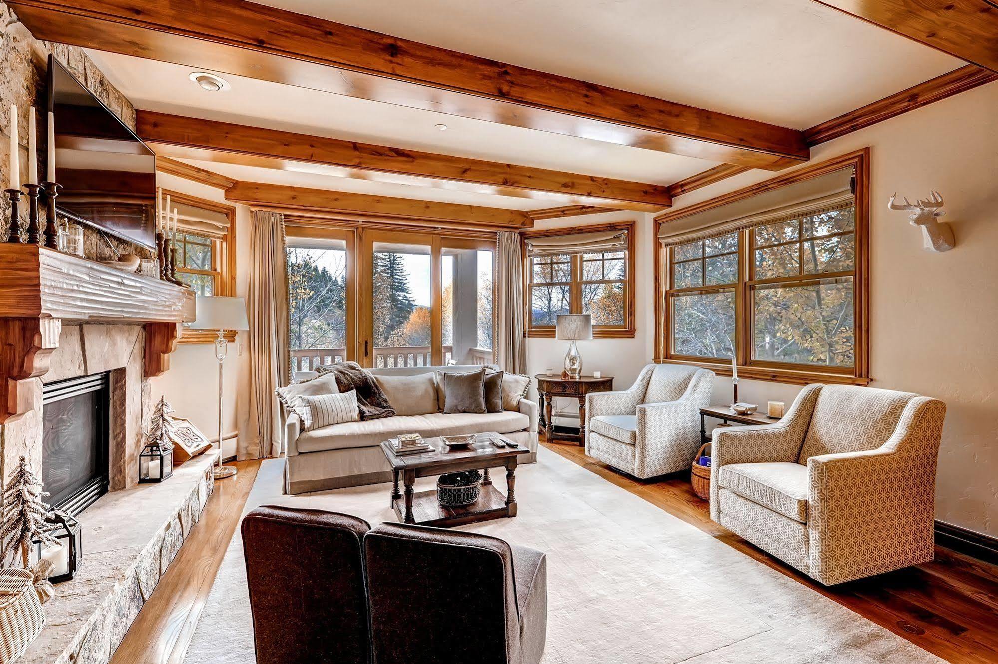 Lodge At Brookside Avon Village Экстерьер фото