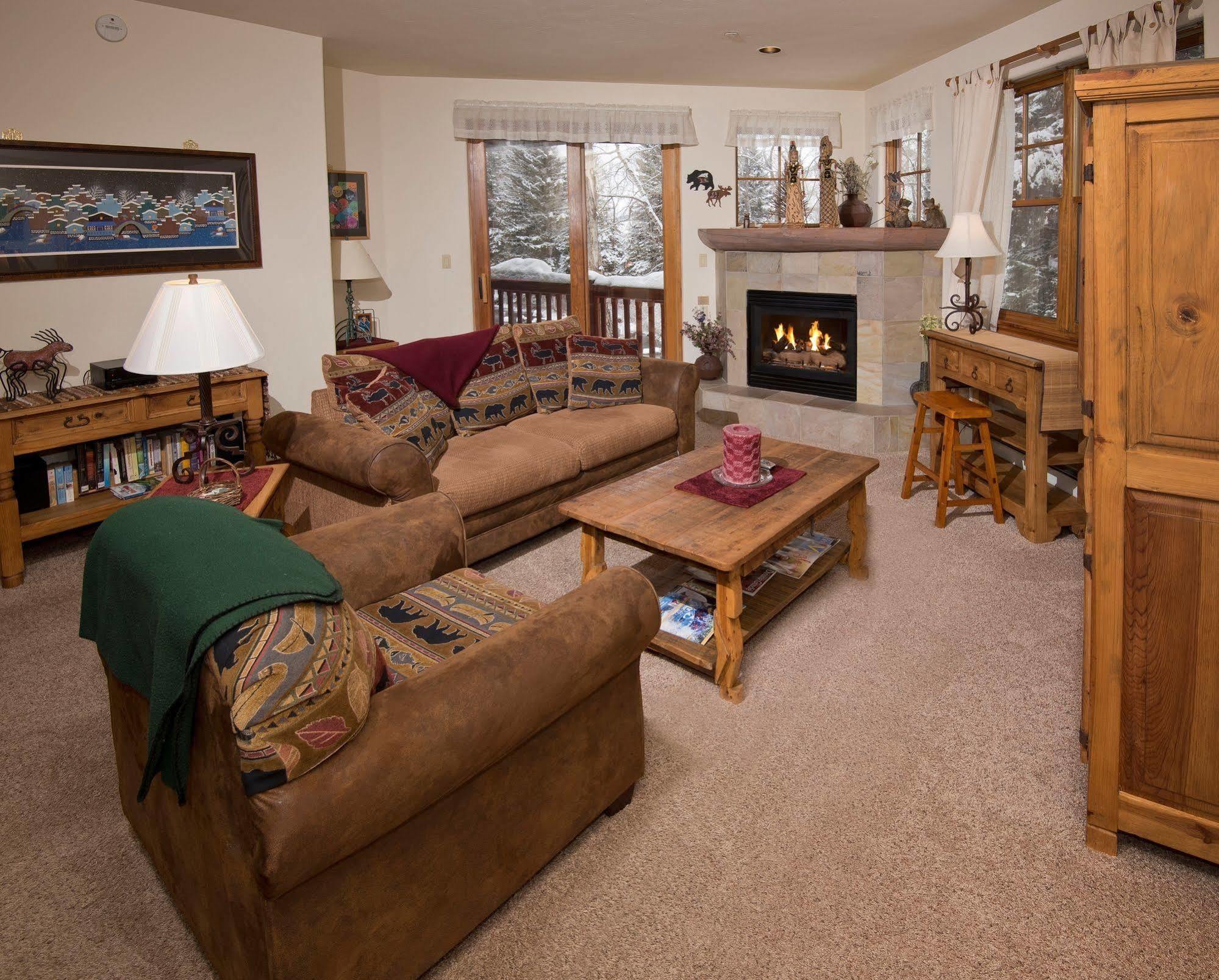 Lodge At Brookside Avon Village Экстерьер фото