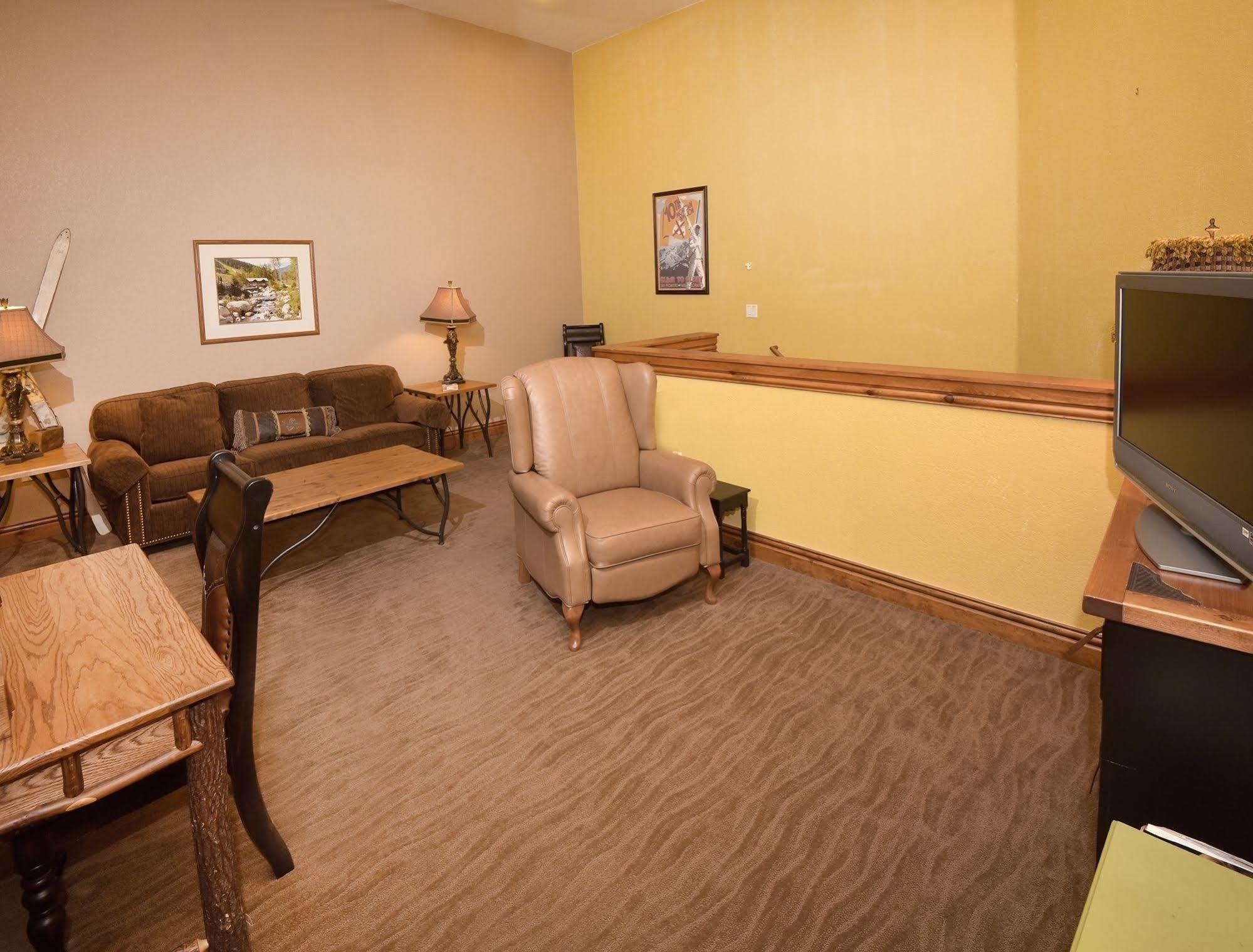 Lodge At Brookside Avon Village Экстерьер фото